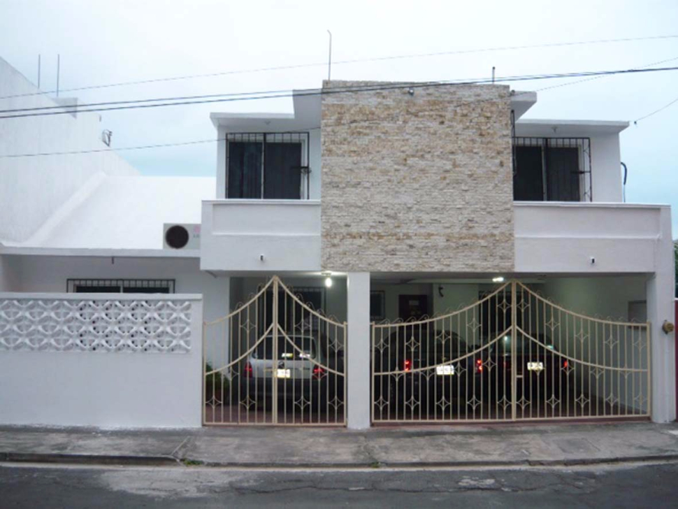 Foto Casa en Venta en Fraccionamiento Floresta, Veracruz, Veracruz - $ 1.600.000 - smCV-645 - BienesOnLine