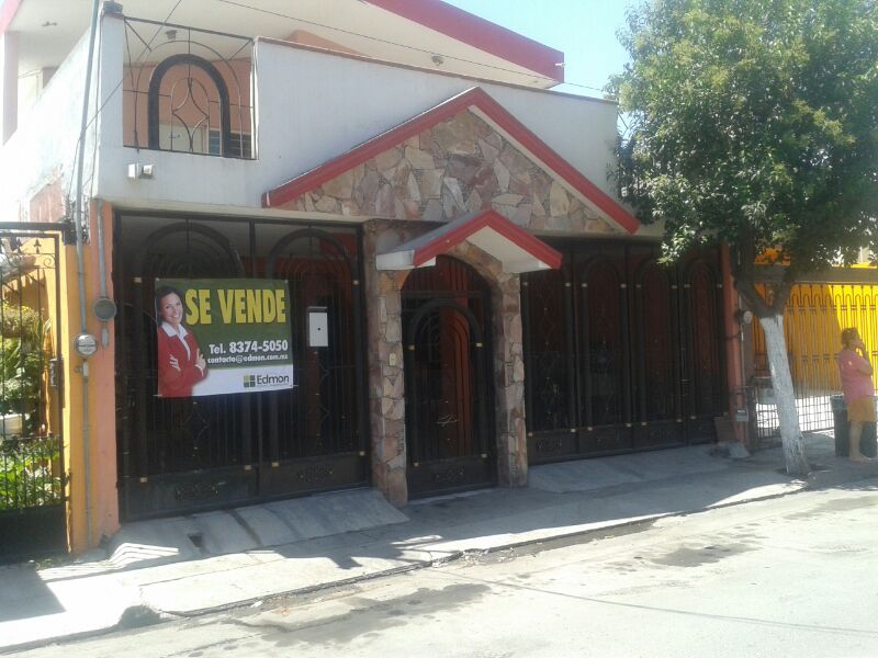 Casa en Venta en colonia Colonia Bernardo Reyes 3-5 Sector